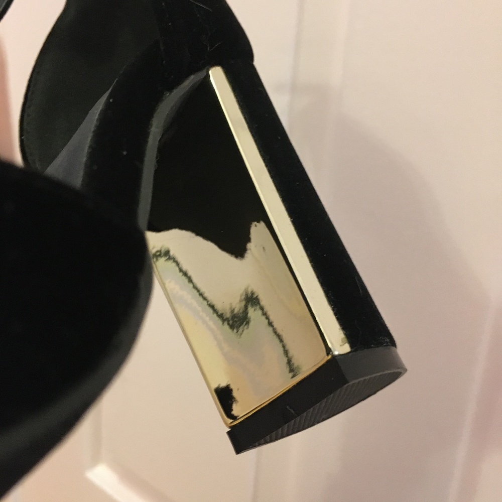 PRICE DROP! ⭐️HOST PICK!⭐️ NWOT! Qupid Gorgeous Pumps-price dropped-were $42 - Picture 4 of 8